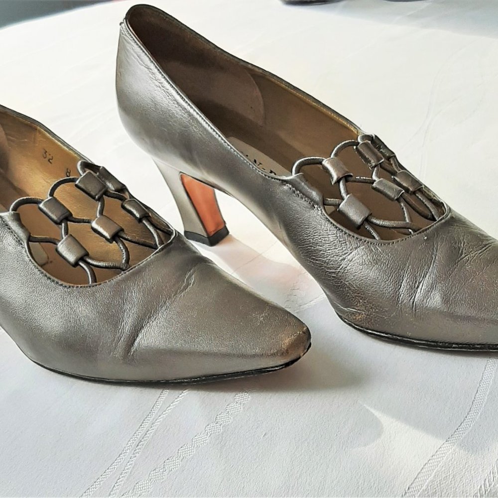 Pewter 1920's style heel